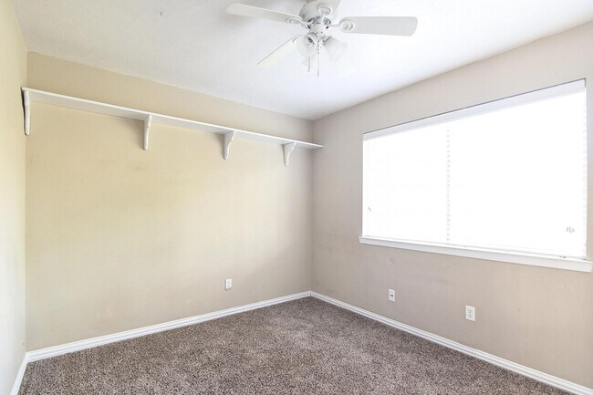 Building Photo - 25538 Chapel Ridge Ln