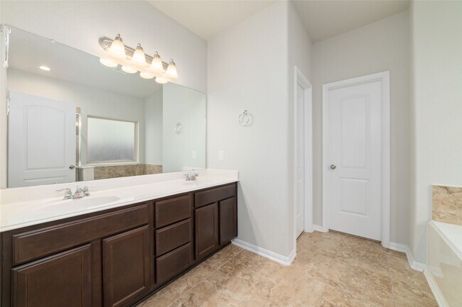 Building Photo - 23411 Breckenridge Dale Ln