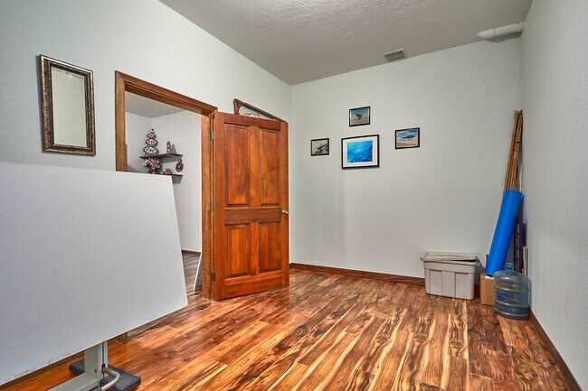 Building Photo - 23109 Cardinal Rd