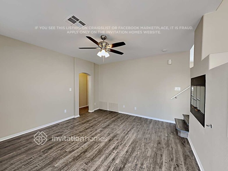 Building Photo - 5725 Pebble Rock Dr