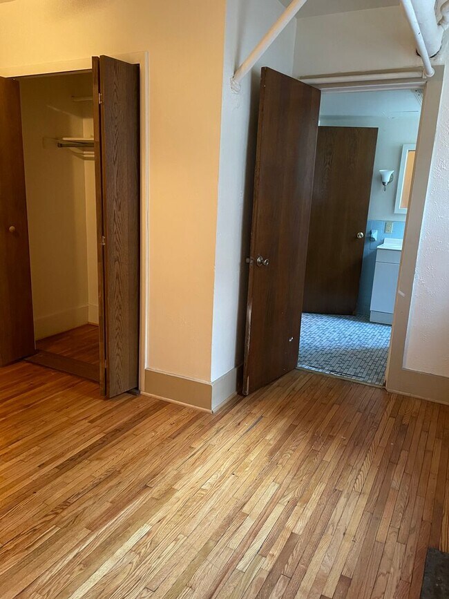 Building Photo - 2809 Park Ave