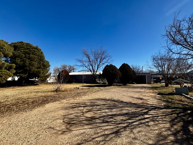 Building Photo - 12713 Avenue L