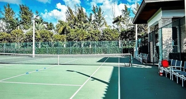 Building Photo - 8800 NW 98th Ct