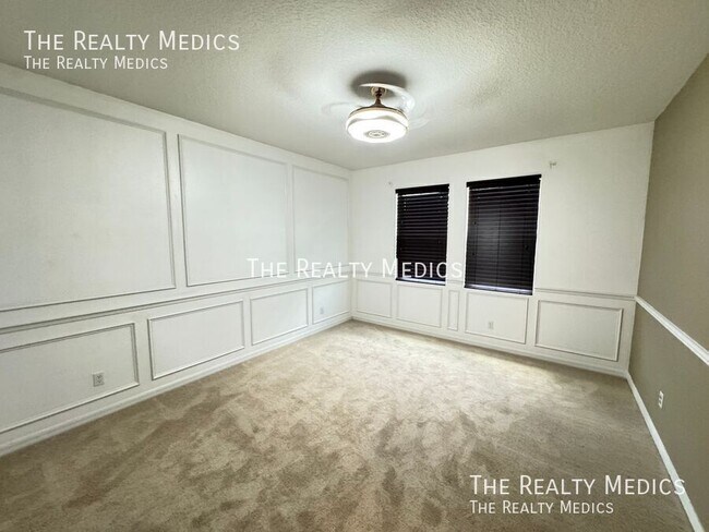 Building Photo - 308 Blue Cypress Dr