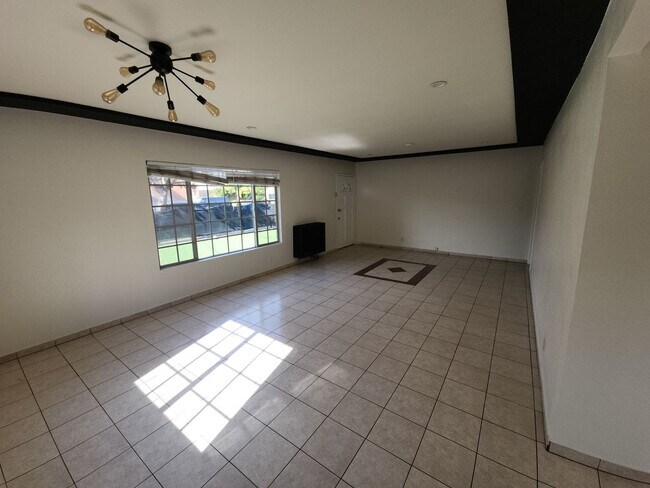 Building Photo - 3bd Home available for rent