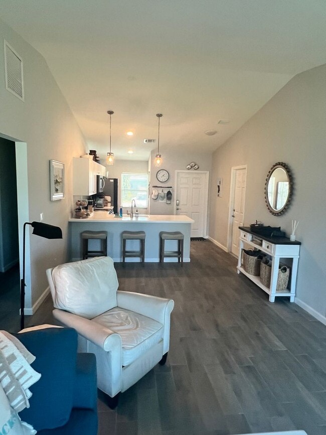 Building Photo - CHARMING 3 BEDROOM, 2 BATH HOME BUILT IN 2022 IN EAST STUART