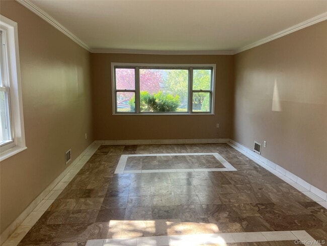 Building Photo - 16-05 Bell Blvd