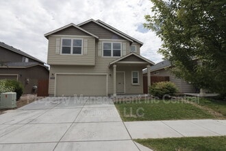 Building Photo - 3576 SW Pumice Ave