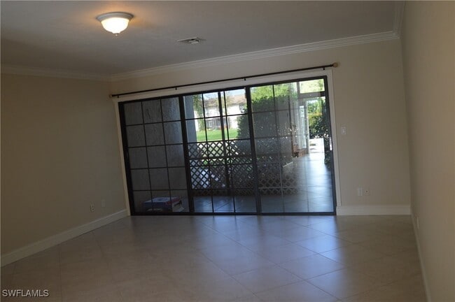 Building Photo - 26560 Southern Pines Dr
