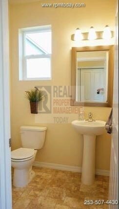 Building Photo - Gorgeous 4 Bedroom! Upgrades Galore!