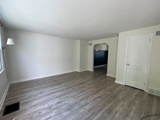 Building Photo - Coming Soon! Beautiful 3bd 1ba Lancaster semi-detached Home