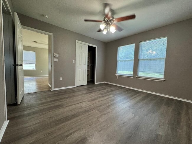 Building Photo - 7201 Cayenne Ln