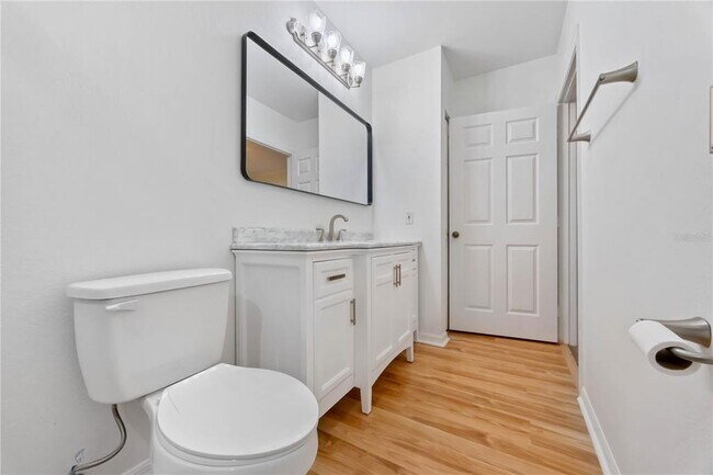 Building Photo - 1125 Villagio Cir