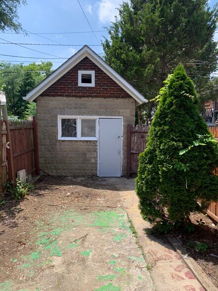 Building Photo - 3127 Mount Ephraim Ave