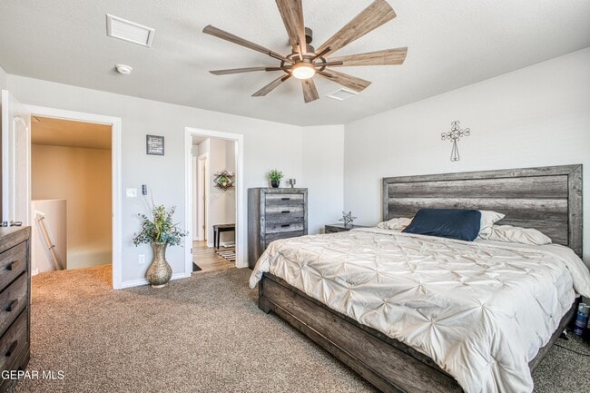 Building Photo - 1621 Sam Dominguez St