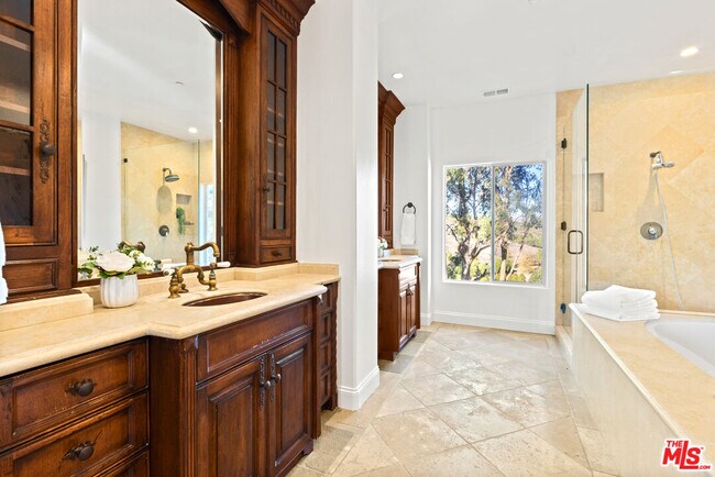 Building Photo - 13045 Ripple Creek Ln