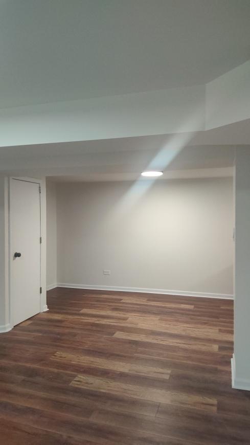 Building Photo - 1 bedroom in Chicago IL 60637