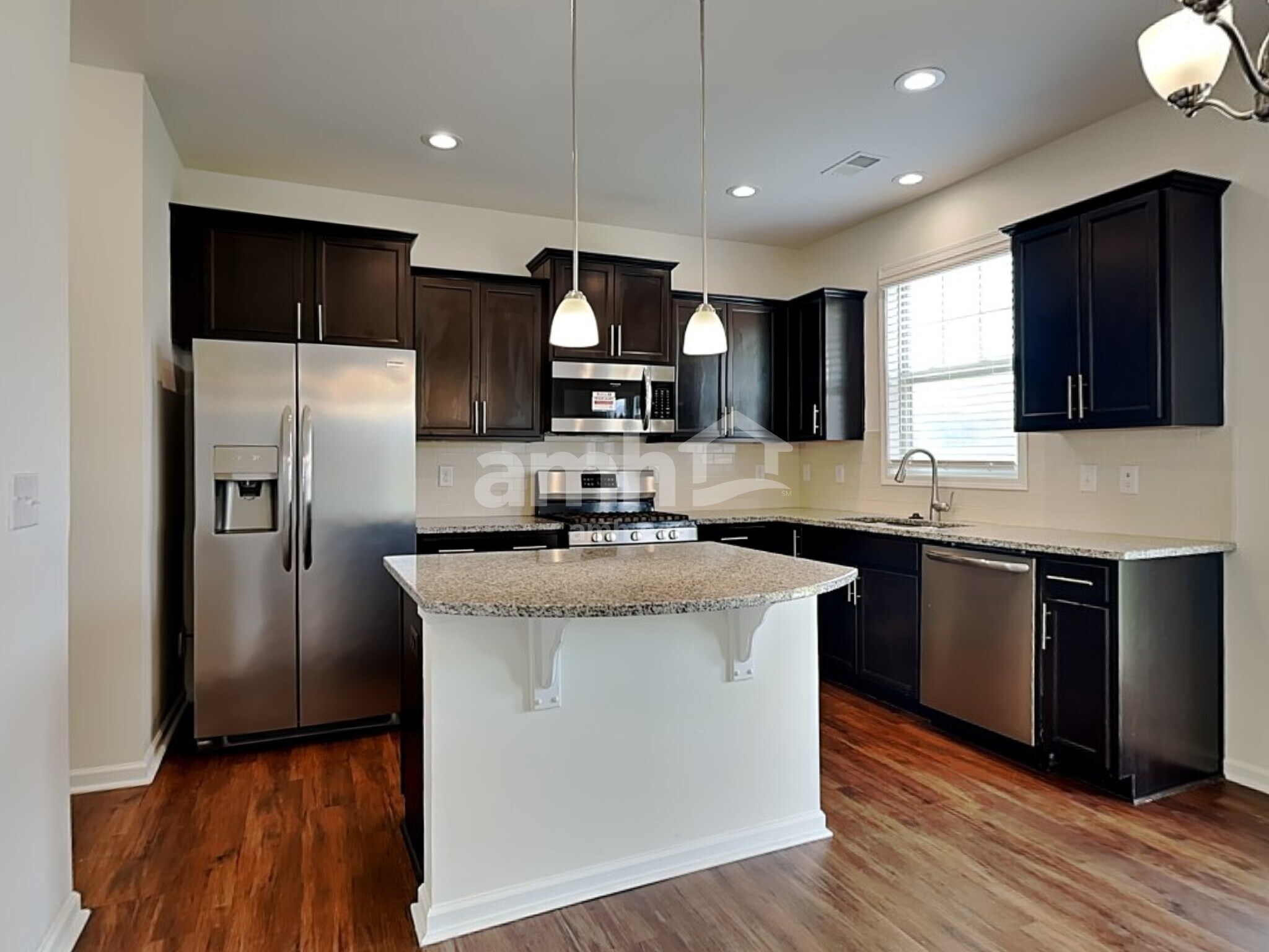 Building Photo - 810 Genesis Wy