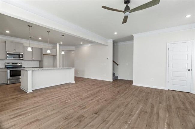 Building Photo - 10 Felton St