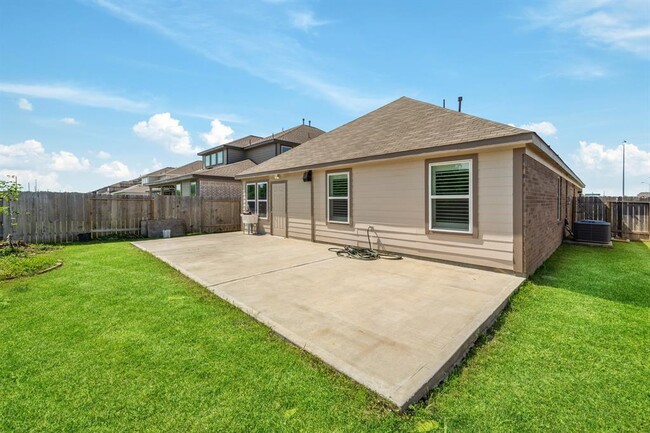 Building Photo - 15603 Eastern Meadowlark Wy