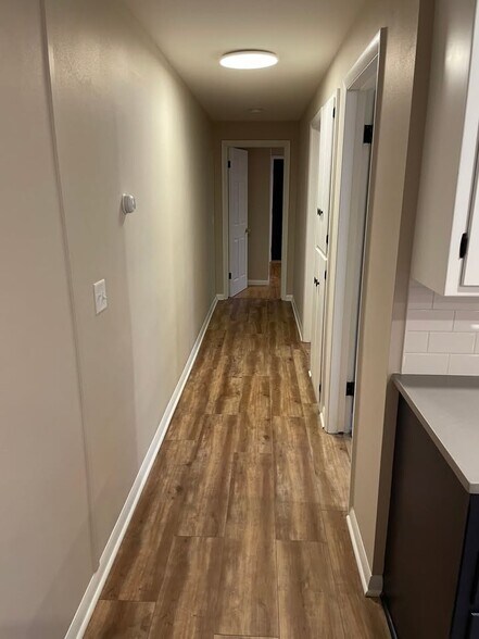 Building Photo - 415 Algoma St