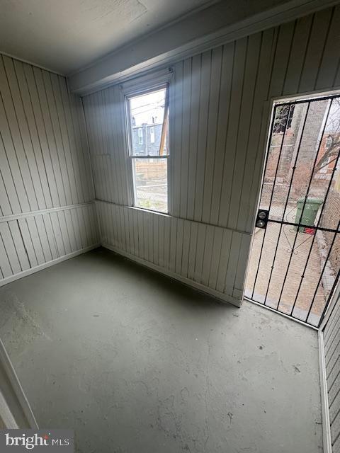 Building Photo - 2585 W Fayette St