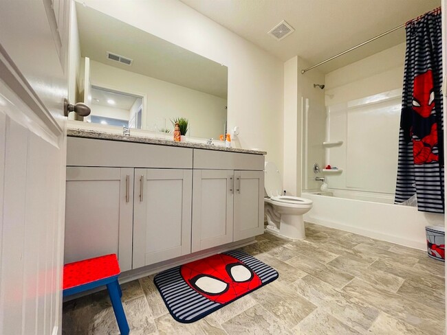 Building Photo - 35 Witherspoon Dr