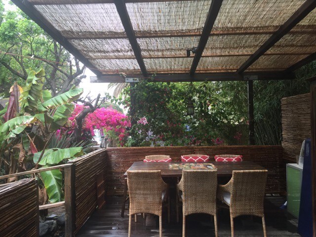 bali dining room - 11818 Pacific Ave