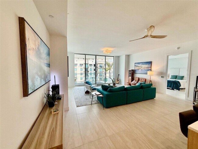 Building Photo - 301 Quay Cmn