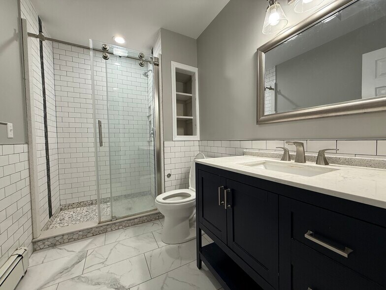 Building Photo - 19 Rose St