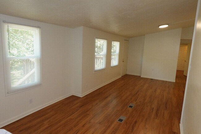 Building Photo - 1499 Merrimac Rd