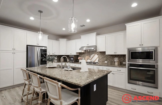 Building Photo - Luxury 4 Bed / 3 Bath Home in Gated Highgate Community – Resort-Style Living