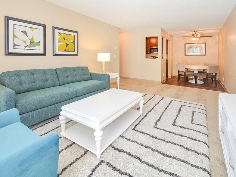 Royal Oaks Apartments 3515 Federal Dr Eagan MN 55122 Apartment Finder