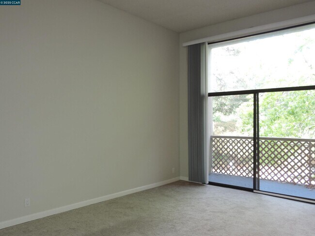 Building Photo - 310 N Civic Dr