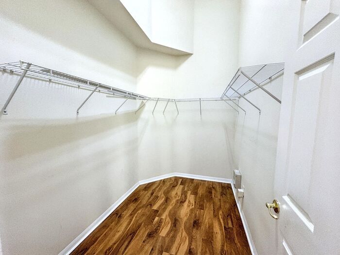 Building Photo - 10864 Cory Lake Dr