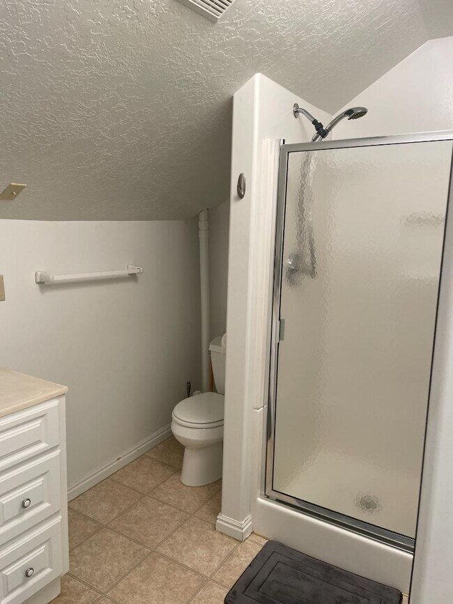 Building Photo - 113 Wyoming State Hwy 233