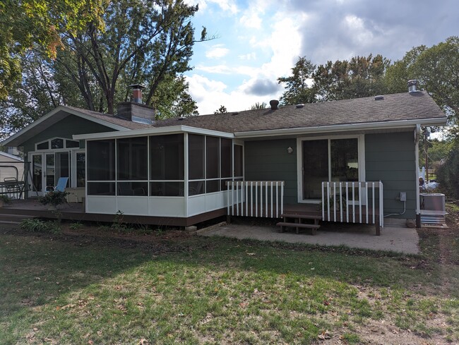 Screened Porch - 67940 County Road 76