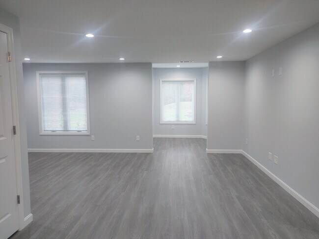 Building Photo - 108 Norton Ave