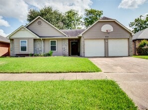 Building Photo - 7114 Buchanan Dr