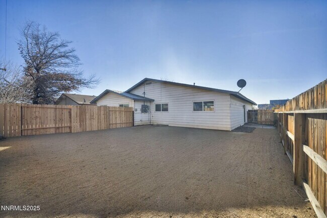 Building Photo - 1642 York Wy