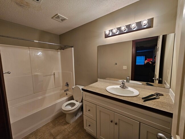 Building Photo - 373 S Grand Mere Ct