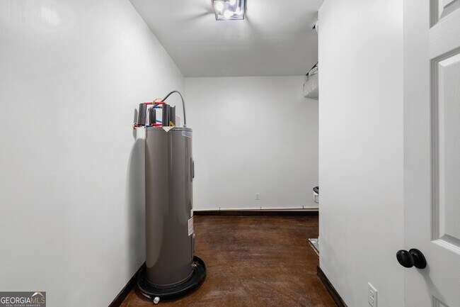 Building Photo - 620 Stiles Rd