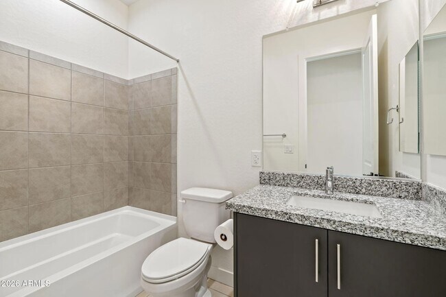 Building Photo - 1 Easy St