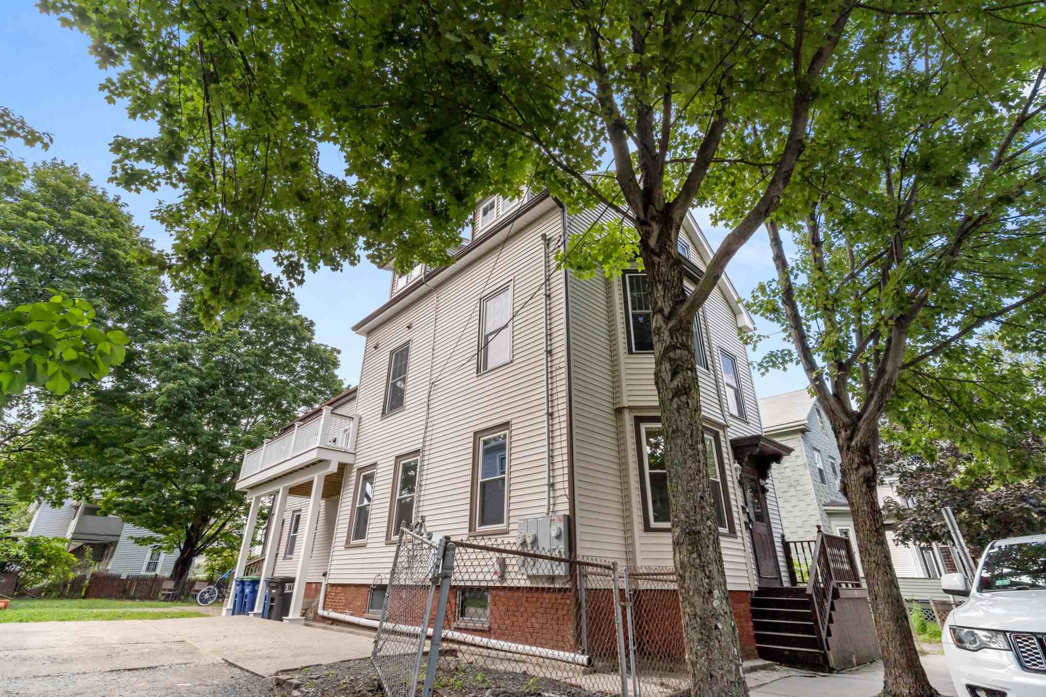 Building Photo - 20 Gilman St