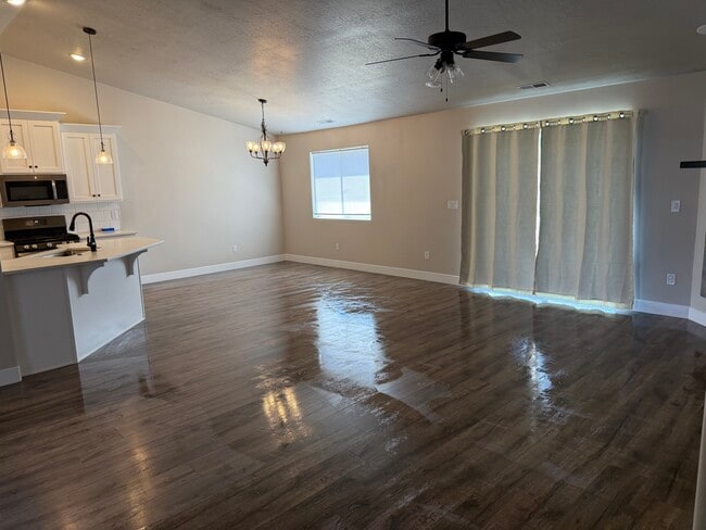 Building Photo - 1825 N Lund Hwy