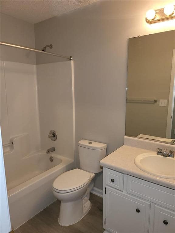 Building Photo - 4365 White Pines Ct