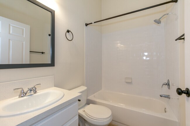 Building Photo - 12946 Valleyheart Dr