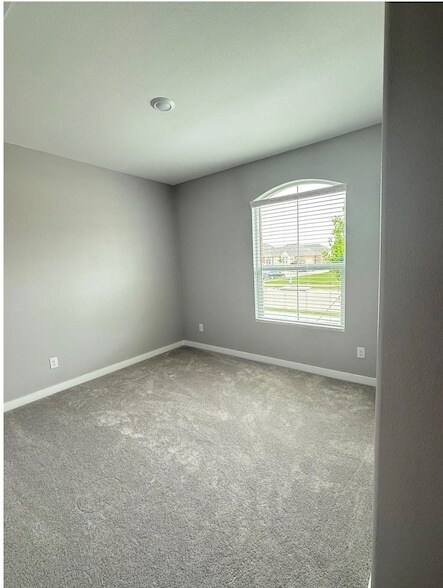 Building Photo - 500 Ml Trce Wy
