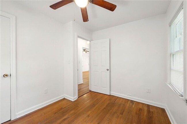 Building Photo - 509 Park Valley Dr NW