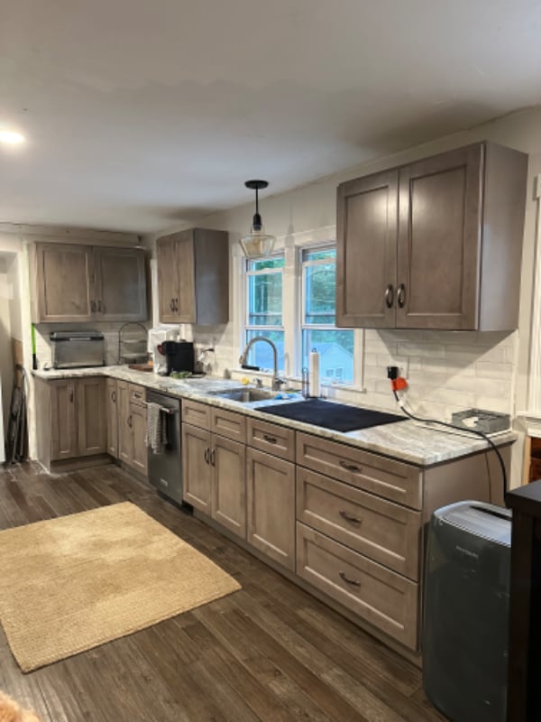 Building Photo - 2 Burdon St